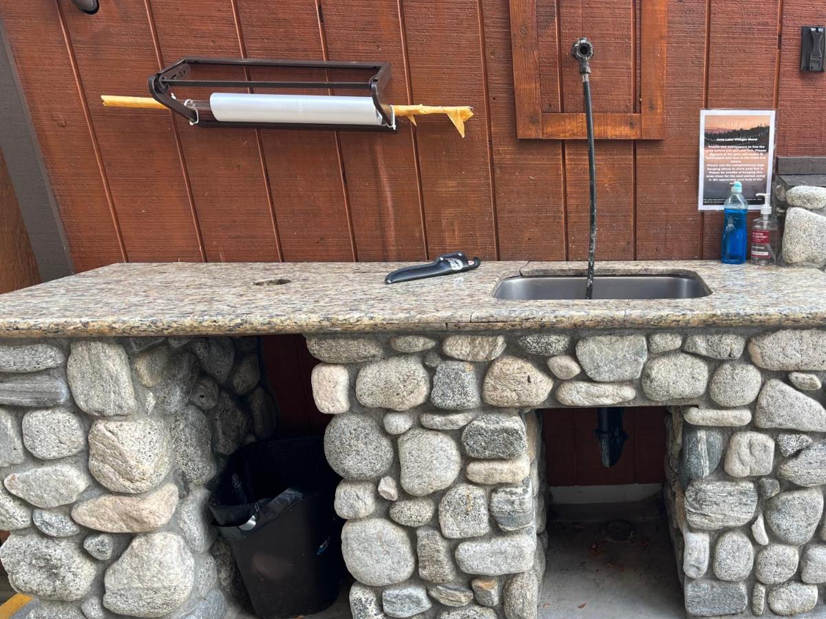June Lake Villager Exterior foto